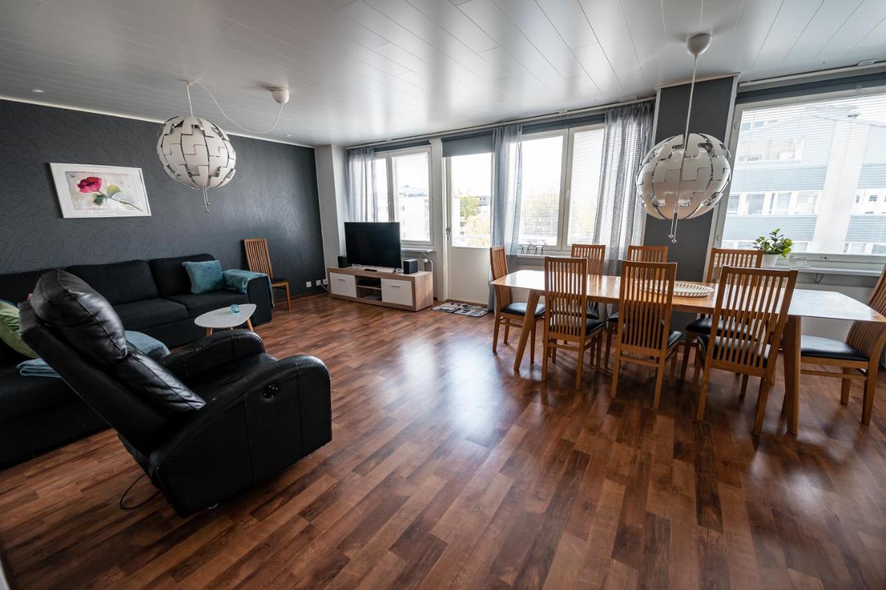 Santalux Apartment Xl Rovaniemi Bagian luar foto