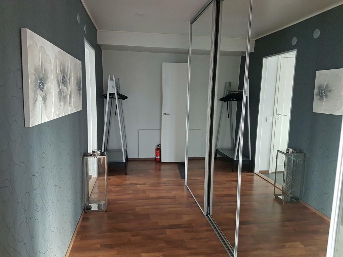 Santalux Apartment Xl Rovaniemi Bagian luar foto